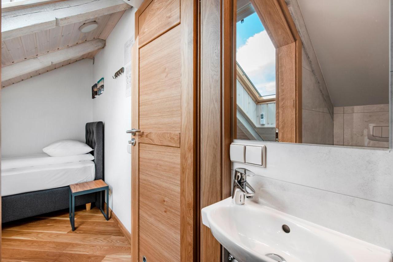 Small Attic Rooms In Kaunas Old Town Extérieur photo
